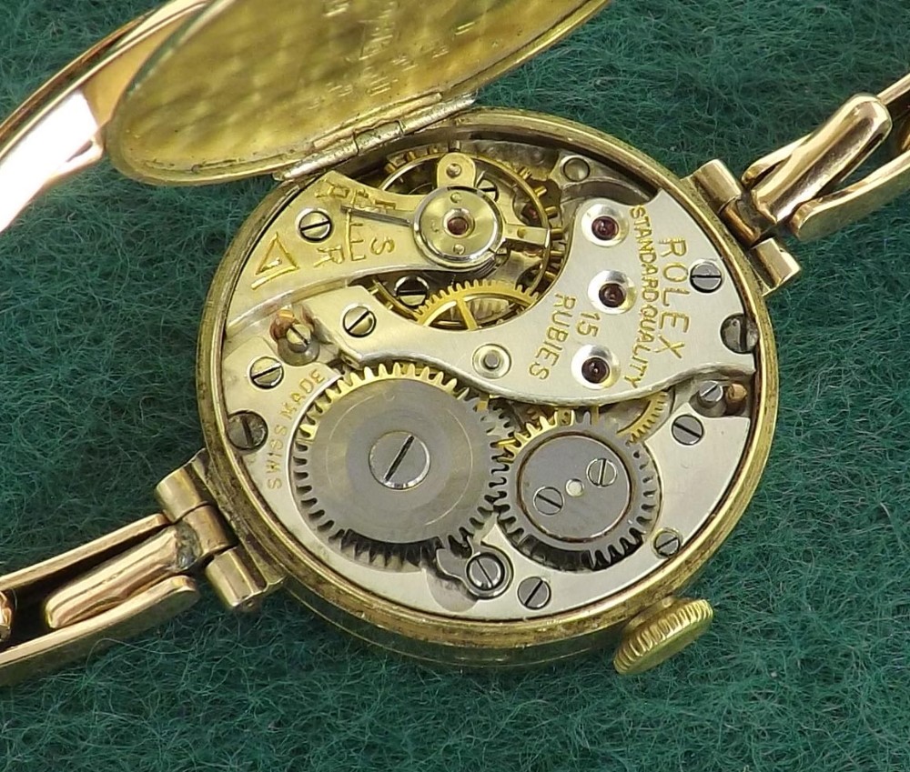 (3700229-3-A) Rolex 9ct lady's dress watch, import hallmarks for Glasgow 1930, engine turned - Image 3 of 3