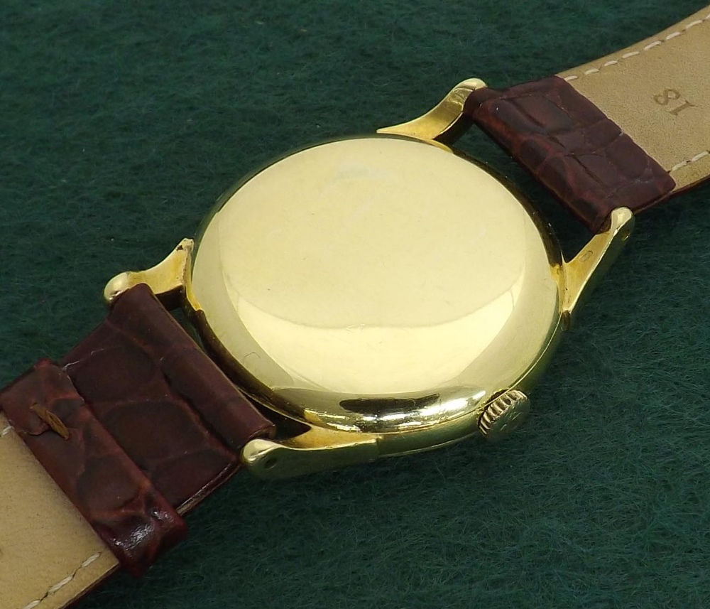 Fine Omega 1940s Chronometer automatic 18ct gentleman's wristwatch, ref. 2499, circular gilt dial - Image 2 of 2