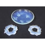 Sabino glass pin tray embossed with swallows, 5" diameter (at fault); together with a pair of Sabino