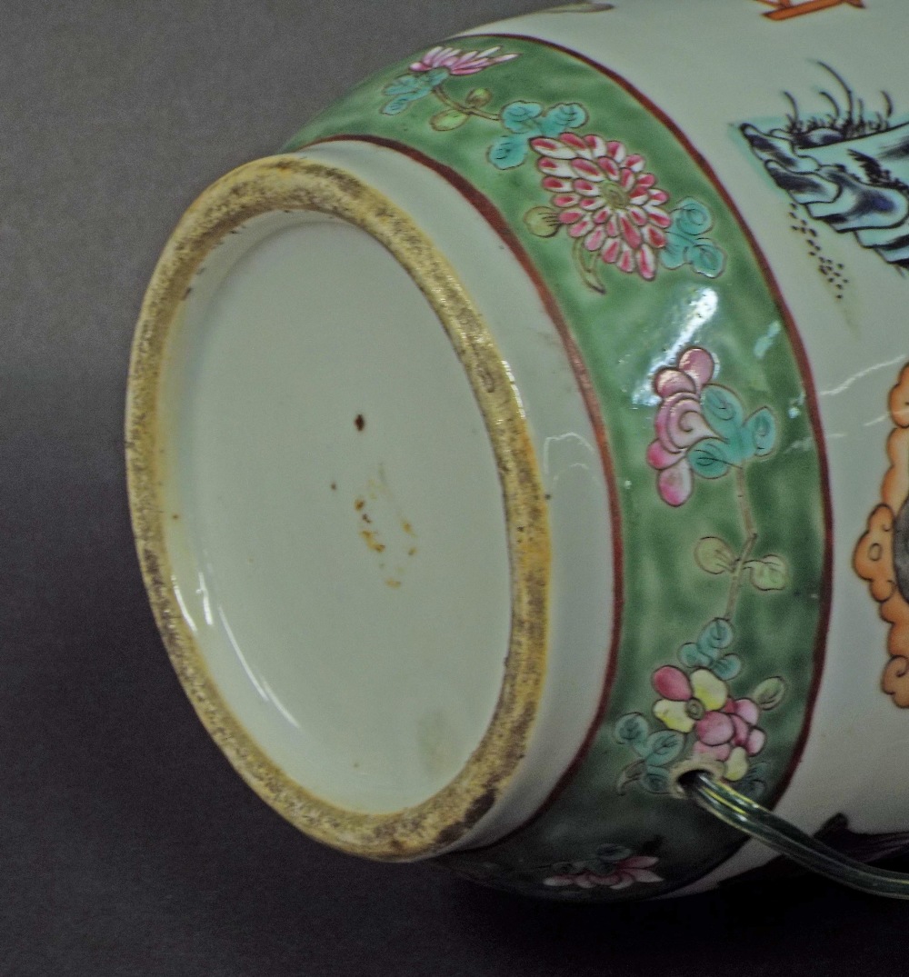 19th century Chinese porcelain baluster vase converted to a lamp, decorated with still life - Bild 2 aus 4