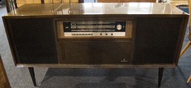 Grundig Radiogram With Integral Record Deck/Radio