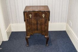 Early 20thC Walnut Queen Anne Style Side Table, Of Shaped Form With Drop Down Leaves,