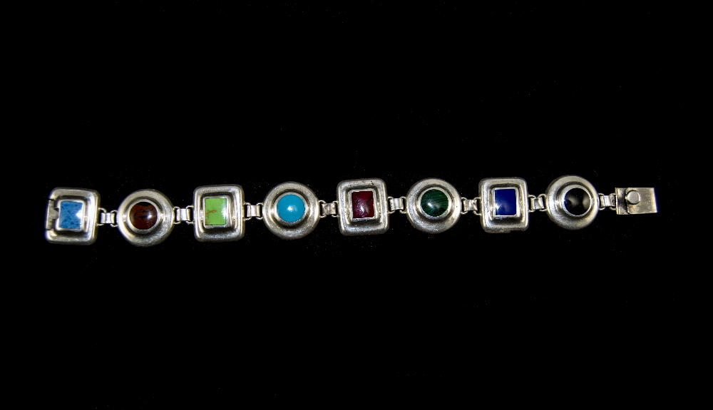 A Vintage and Quality Silver Multi - Colour Stone Set Bracelet. Marked 925. 8 Inches In Length. - Image 2 of 2