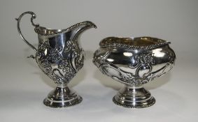 Edwardian - Fine Pair of Silver Matching Sugar Bowl and Milk Jug.