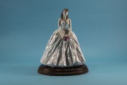 Royal Worcester - Ltd Edition Anniversary Figurine of The Year 1998 ' A Day to Remember ' CW395, RW.