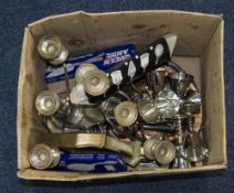 Box Of Miscellaneous Metal Ware