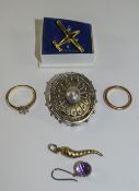 Small Mixed Lot Of Jewellery, Comprising 9ct Gold Wedding Band, 9ct Gold Dress Ring, Pendant,