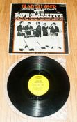Pop Autograph The Dave Clark Five on USA Record LP Cover, all five stars have signed.
