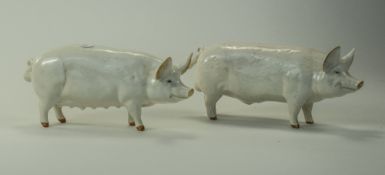 Beswick Pig Figures. 1/ Wall Queen 40th, Model Num 1452A. Designer A. Gredington. 1956 - 1980.