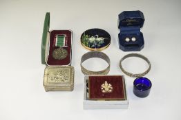 Mixed Lot Of Oddments And Collectables, Comprising Two Compacts,