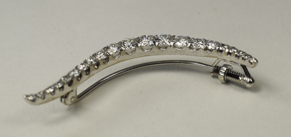 18ct White Gold Diamond Crescent Brooch Set With 21 Round Modern Brilliant Cut Graduating Diamonds,