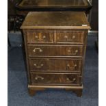 Early 20thC Chest Of Drawers, 2 Short Over 3 Long Graduating Drawers Raised On Bracket Feet,