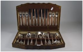 Mid 20thC Oak Cased Canteen Of Cutlery