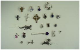 A Collection of Vintage Silver and Stone Set Jewellery ( 23 ) Items In Total.