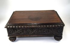 A William IV ( 1830-1837 ) Rosewood Stand. 11.3/4 x 15.3/4 x 6 Inches.