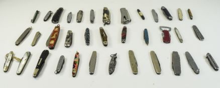 A Large Collection of Vintage Pen Knifes, Assorted Sizes ( 36 ) In Total.