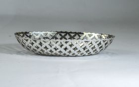 A Fine Quality Silver Boat Shaped Openwork Dish, Hallmark Birmingham 1916, Size 5" In Length,