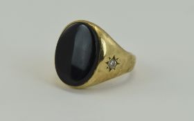 Gents Heavy 9ct Gold Onyx Set Dress Ring. Fully Hallmarked for 9ct Gold. Excellent Condition.