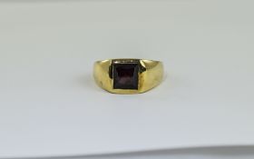 A Nice Quality 9ct Gold Set Single Stone Ring, The Central Emerald Cut Garnet of Good Colour.