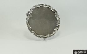 Elizabeth 2nd Silver Circular Footed Salver With Pie- Crust Boarder. Hallmark London. 1979.