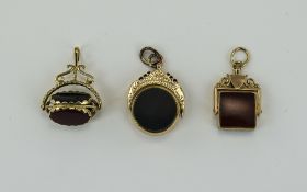 Antique 9ct Gold Swivel Fobs Set with Bloodstone / Cornelian. Fully Hallmarked.