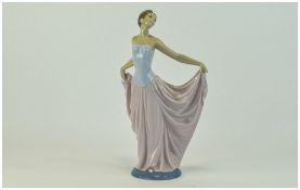 Lladro - Tall and Elegant Lady Figure ' The Dancer ' Model Num 5050. c.1979. Stands 12 Inches Tall.