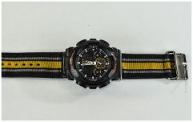 Gents Fashion Wristwatch Casio G - Shock dial with numerous subsidiary dials.