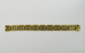 18ct Gold - Impressive Looking and Solid high Value Bark Finish Bracelet.