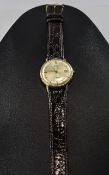 Gents DuWard Calendar 18ct Watch. Circa 1950s gents manual wind wrist watch.