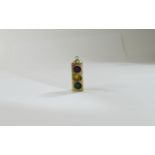 A 9ct Gold Charm In The Form of a Traffic Light. Fully Hallmarked. 5.4 grams, 1 Inches High.