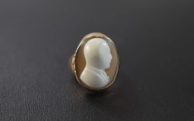 A 9ct Gold Set Cameo Ring. Fully Hallmar