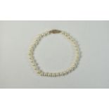 Cultured Pearl Bracelet, 9 carat Gold cl