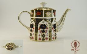 Royal Crown Derby Old Imari Teapot, 22ct Gold Finish. Pattern No 1128. Date 2004, Attractive Piece.