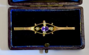 Victorian - Well Designed 9ct Gold Bar Brooch, Set With a Central Amethyst,