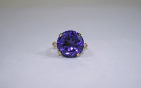 Ladies 9ct Gold Set Single Stone Amethyst Dress Ring.