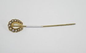 Antique Gold Horse Shoe Pearl Set Stick Pin Pretty Pin with horseshoe detail set with 13 pearls in