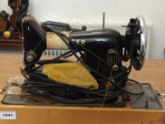 Vintage Singer Sewing Machine Model 99K* Electric sewing machine with instruction manual