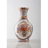 Chinese bottle vase with flared neck, 21cm.