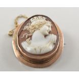 9ct gold mounted cameo brooch, small.
