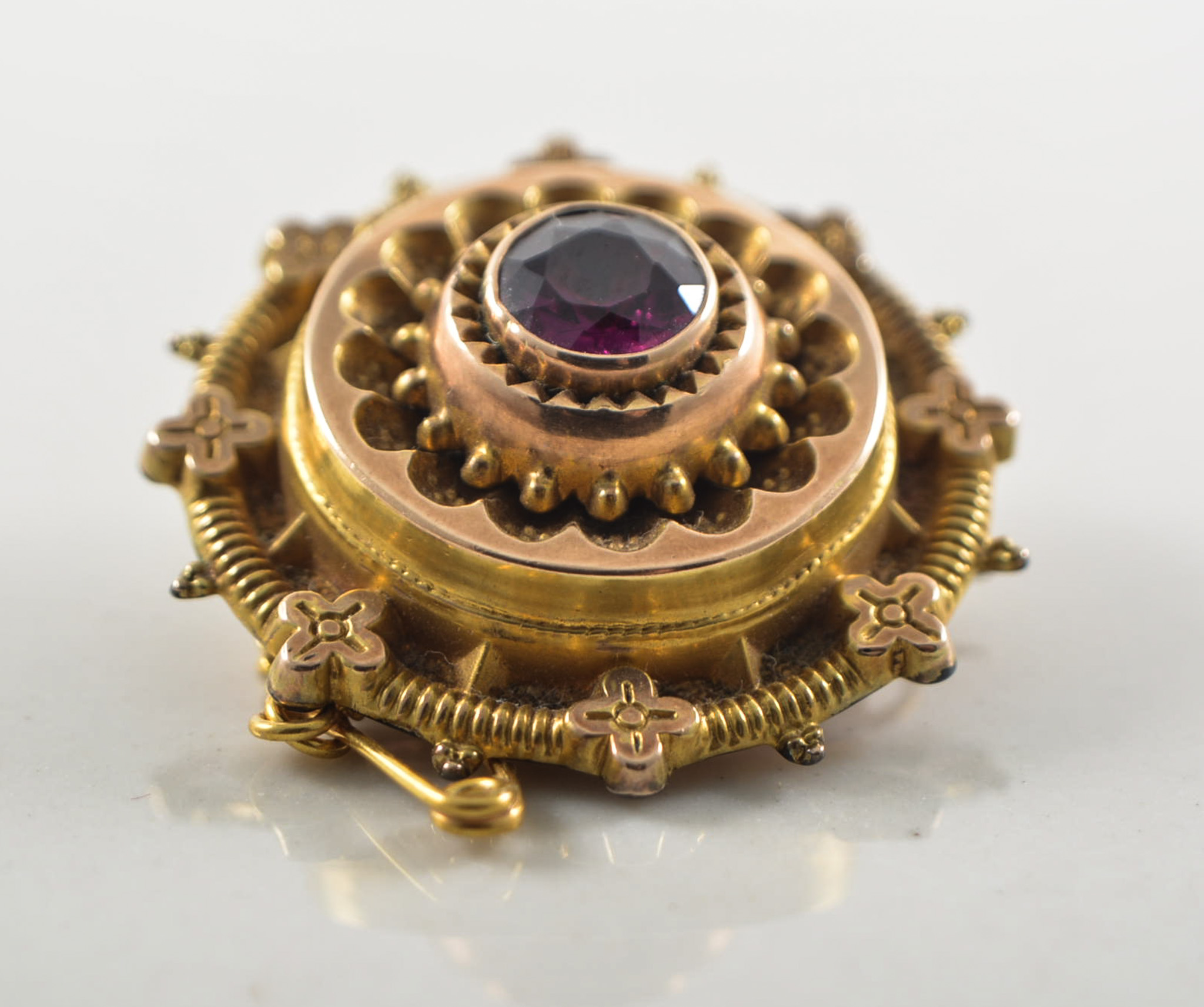 Victorian gold target brooch.