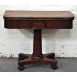 Victorian mahogany tea table, rectangular top with rounded corners, broad rosewood crossbanding,