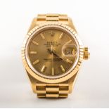 Rolex - A lady's 18 carat yellow gold Oyster Perpetual Datejust wristwatch,