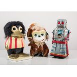 Japanese tinplate clockwork robot, novelty money boxes and other items.