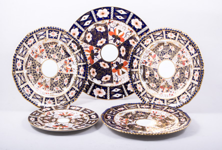 Three Royal Crown Derby bone china dessert plates, 1911, 1912 and 1914, Old Imari pattern No. - Image 2 of 3