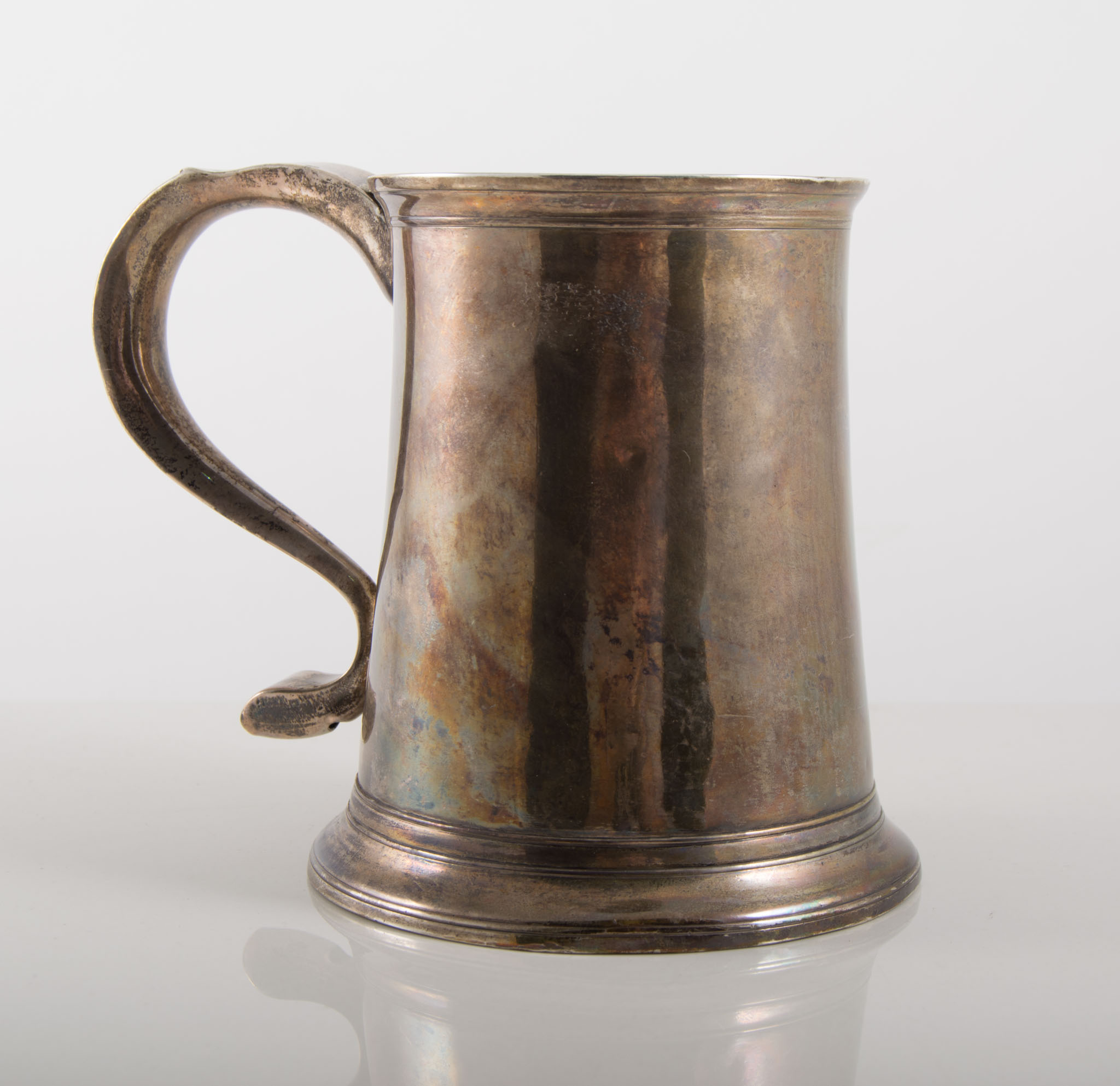 WITHDRAWN - George II silver mug, Newcastle probably 1757, straight sided tapering form,