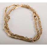 9 carat yellow gold chain link necklace, alternating 20mm long double bars and pairs of rope links,