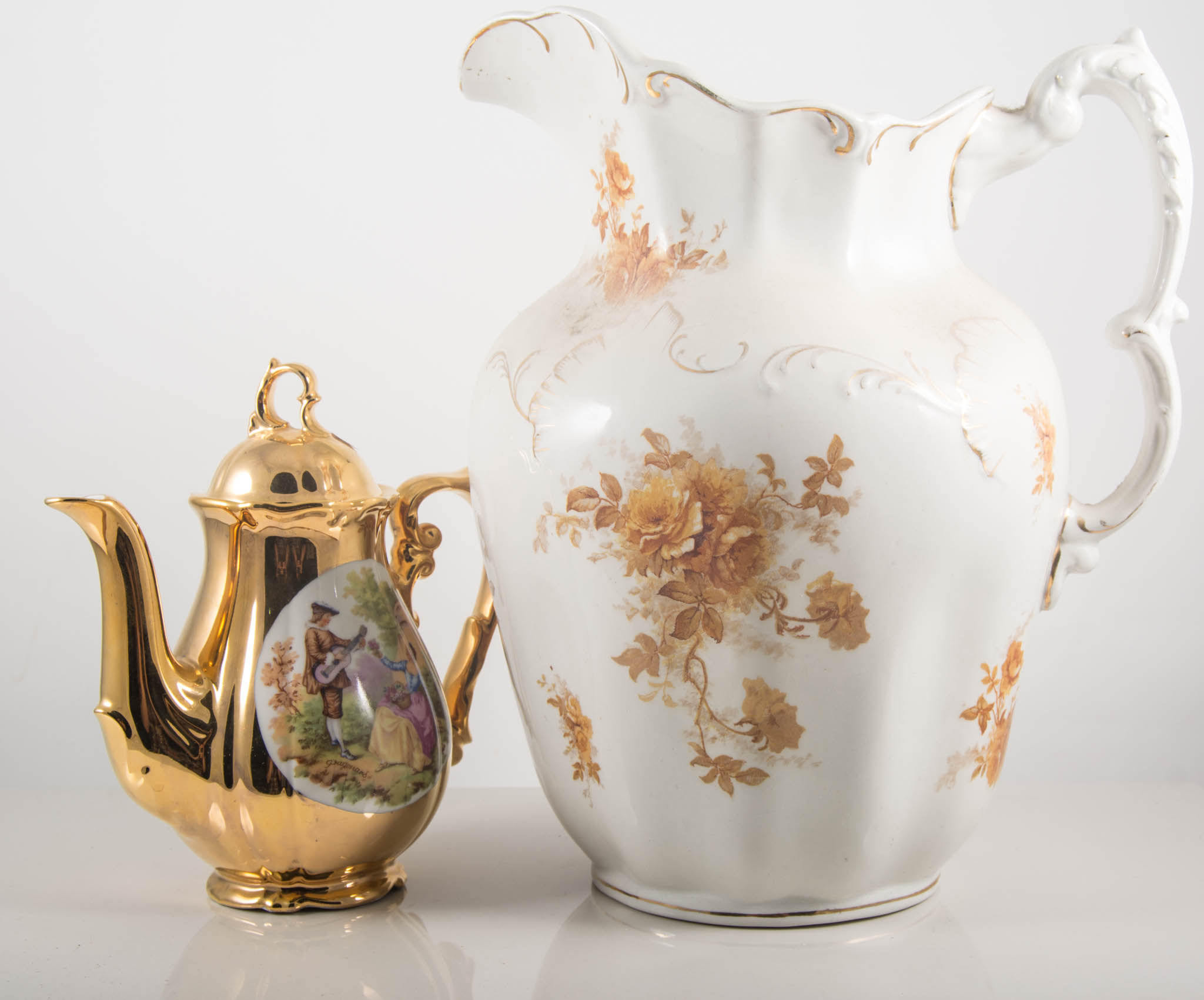 Bavarian gold-ground tea set and an Aynsley tea set. - Image 2 of 2
