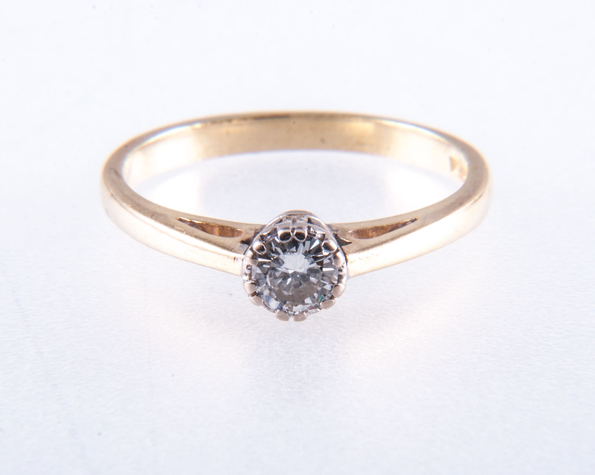 A diamond solitaire ring,