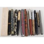 Small collection of vintage fountain pens, Parker and other makes.