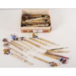 Quantity of early 20th century and 19th century lace making bobbins, stained wood and bone,